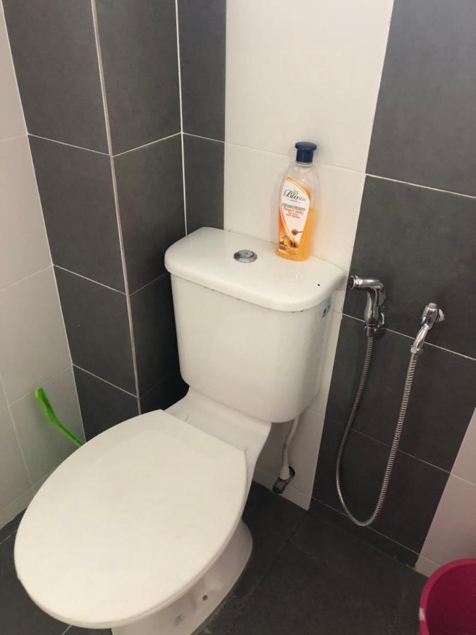 Hasnifana Homestay 세리 이스칸다르 외부 사진