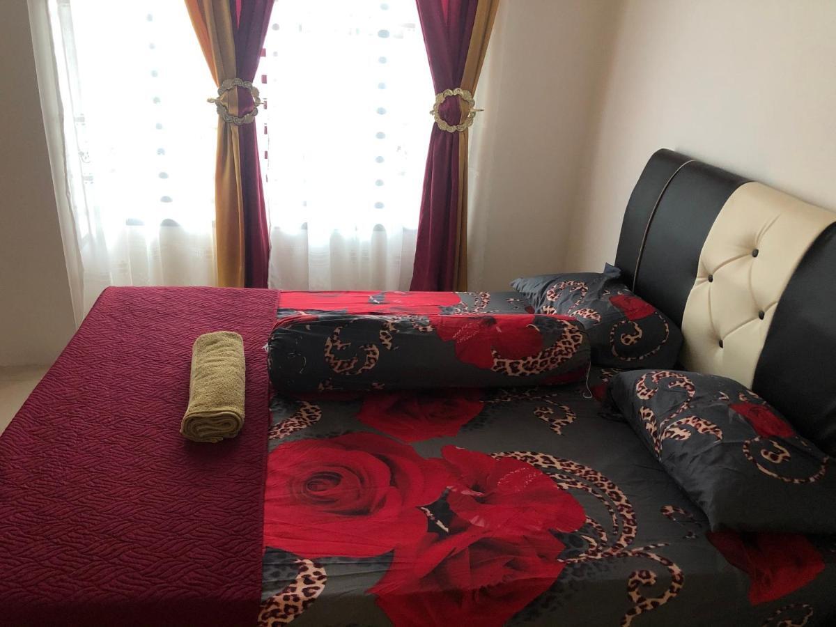 Hasnifana Homestay 세리 이스칸다르 외부 사진